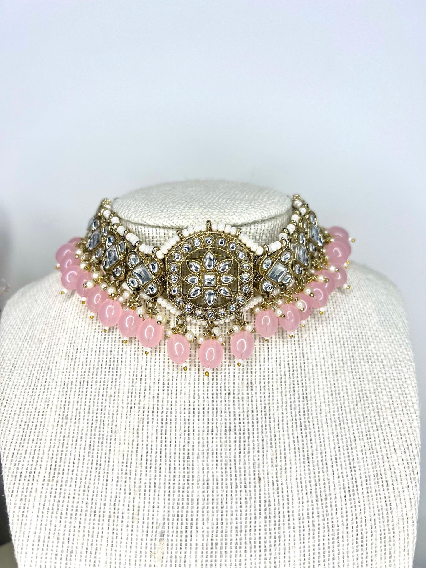 Rabi Choker Set